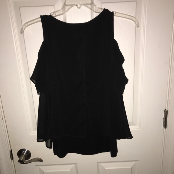 Tank top/off the shoulder black blouse - Picture 2 of 5
